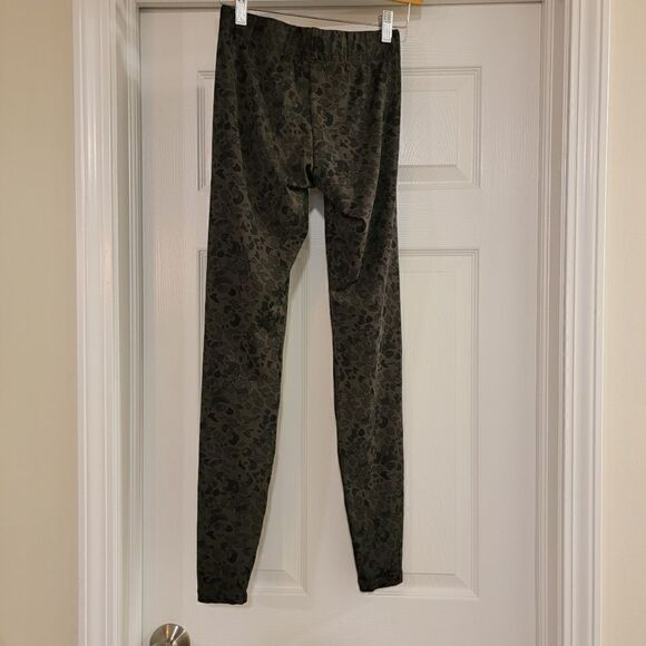 Cabi 3212 Safari Print Skinny Leggings size XS - Picture 3 of 5